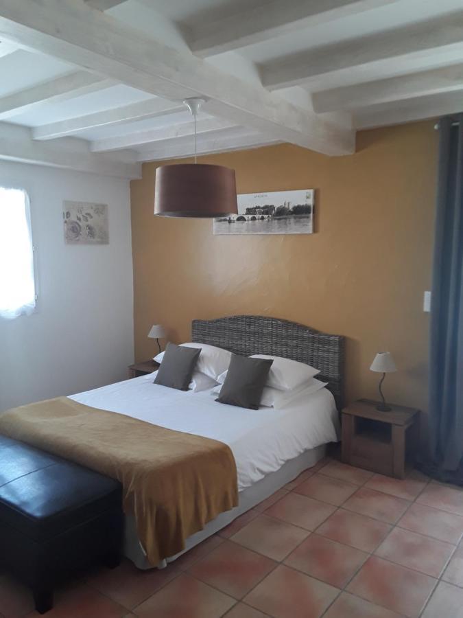 Mas De L'Ile Bed & Breakfast Avignon Exterior photo