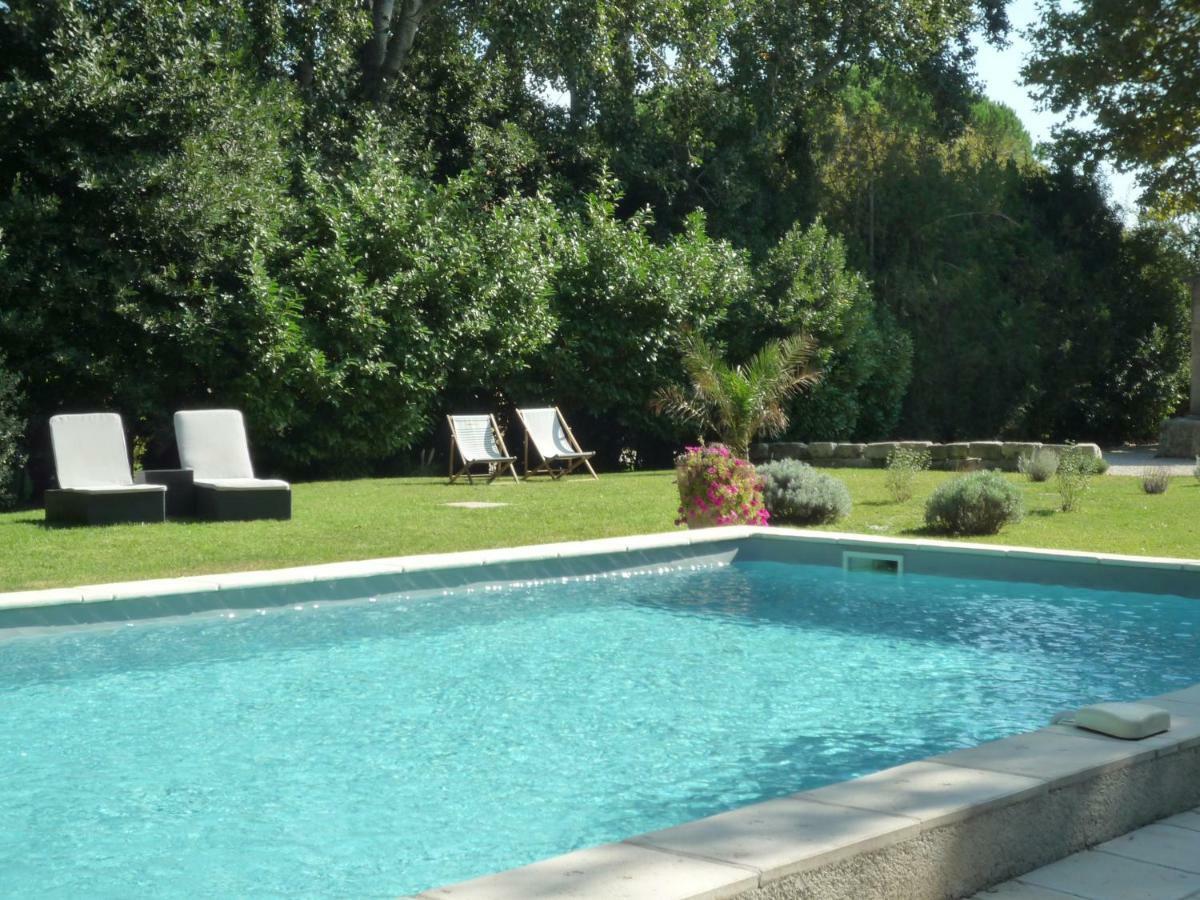 Mas De L'Ile Bed & Breakfast Avignon Exterior photo